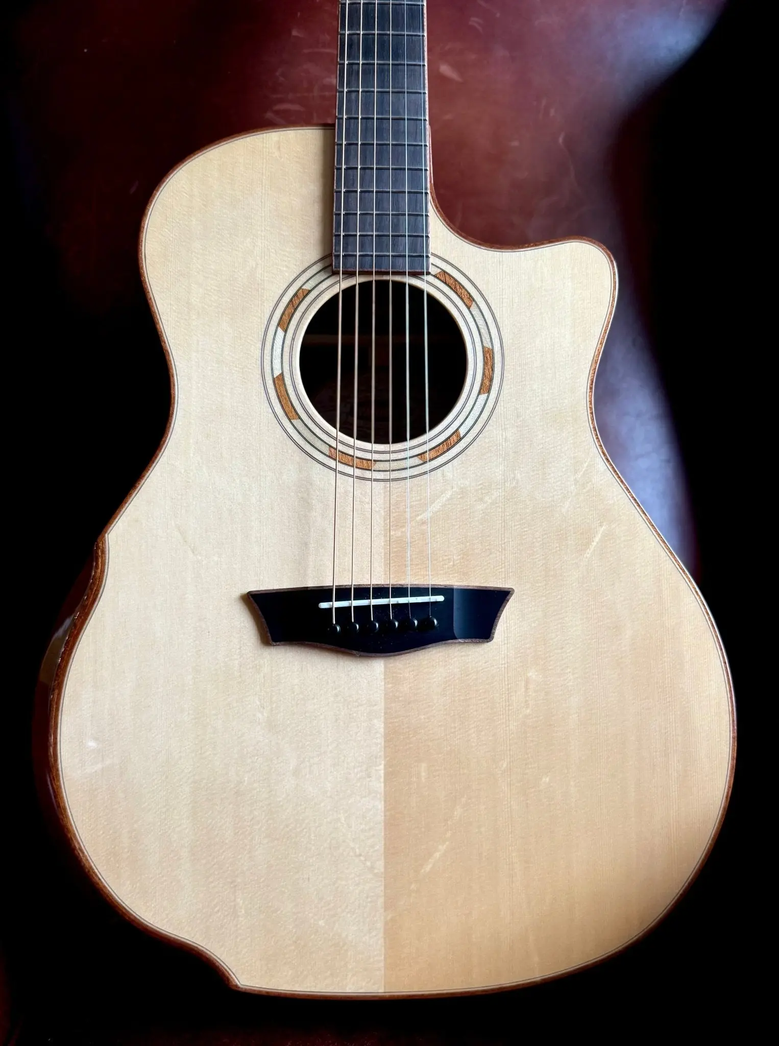 Washburn G25SCE w/CASE - Grand Auditorium - Natural Electro Acoustic Guitar - Image 15