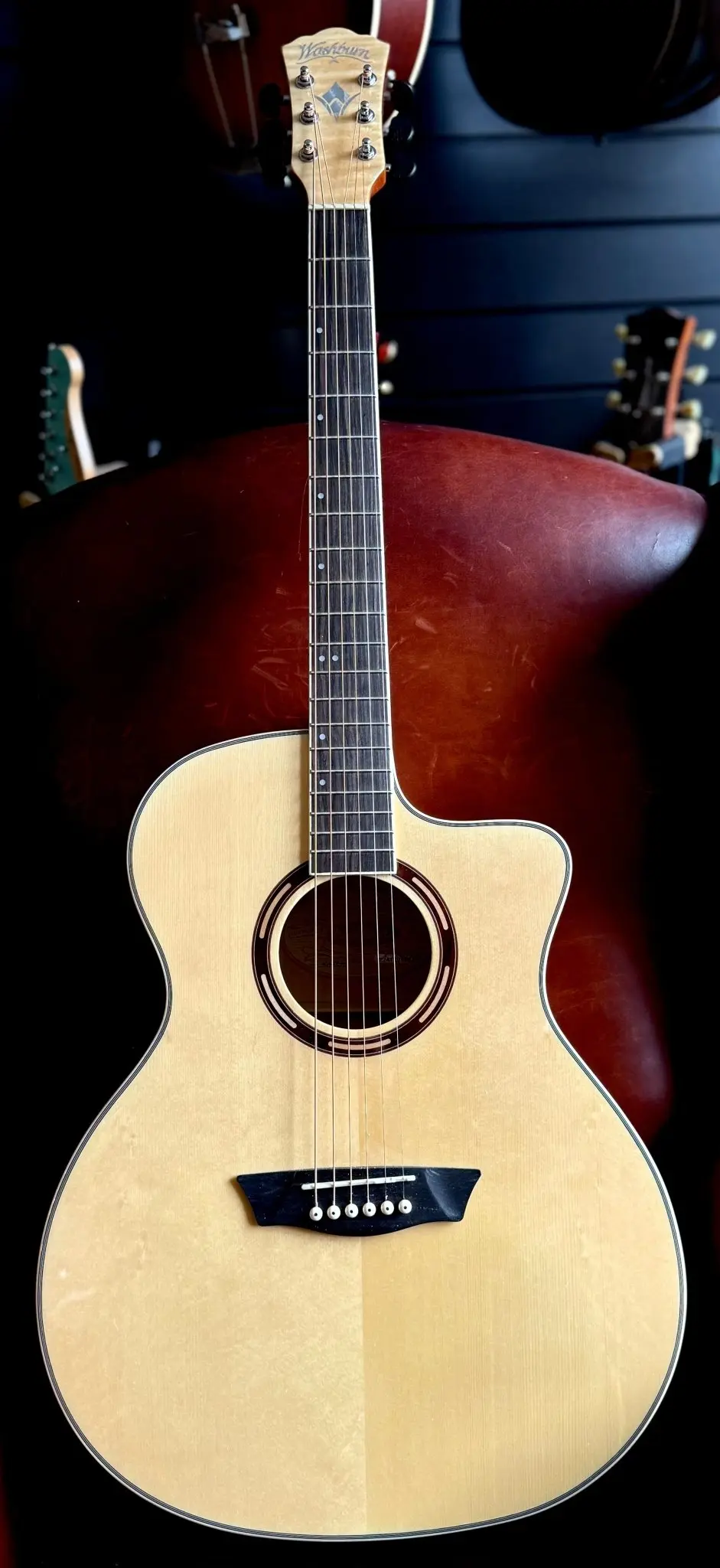 Washburn G25SCE w/CASE - Grand Auditorium - Natural Electro Acoustic Guitar - Image 24