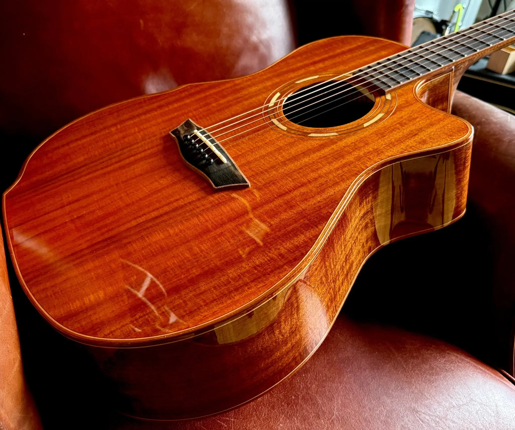 Washburn G55CE KOA w/ CASE - Grand Auditorium - Natural Electro Acoustic Guitar - Image 29
