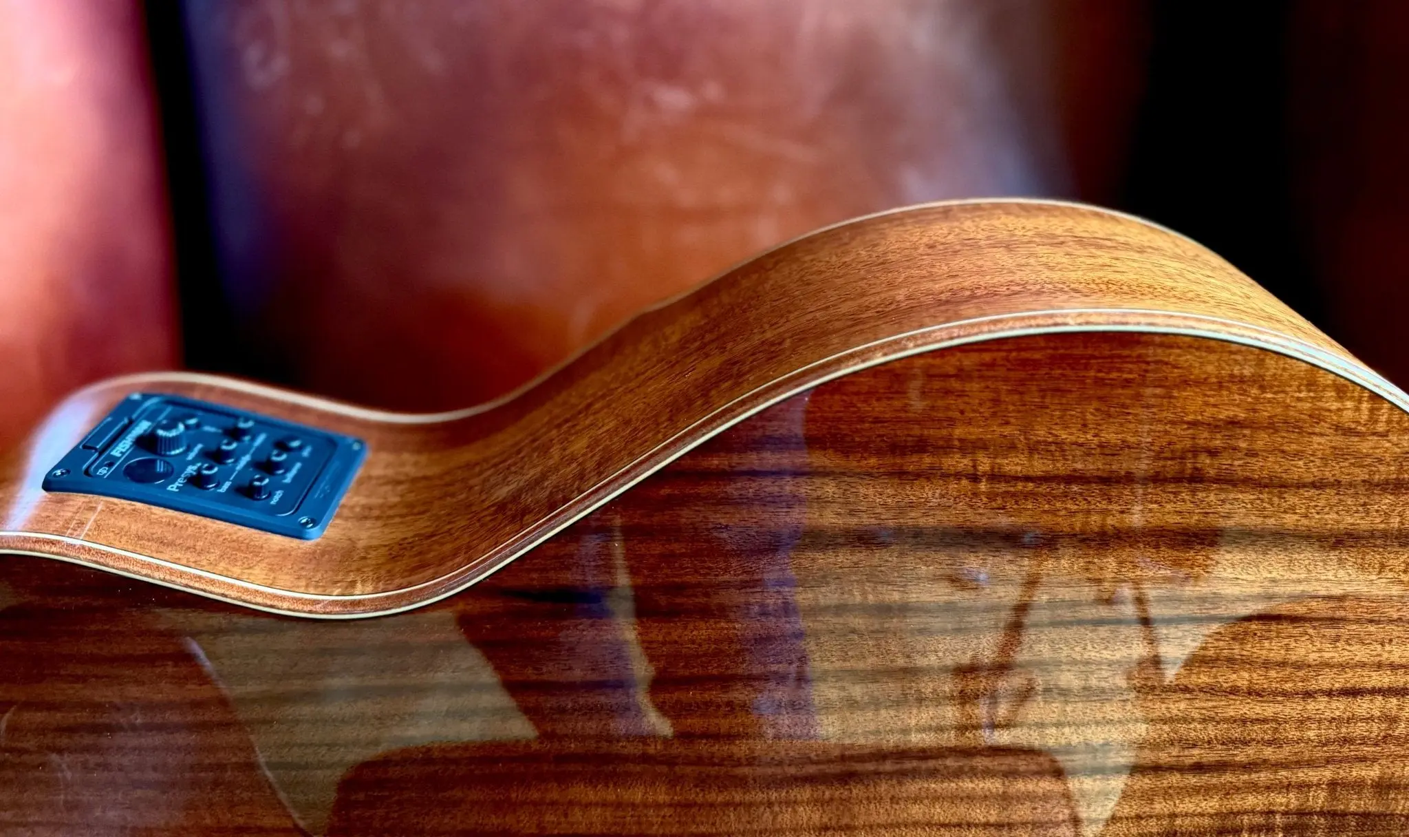 Washburn G55CE KOA w/ CASE - Grand Auditorium - Natural Electro Acoustic Guitar - Image 7