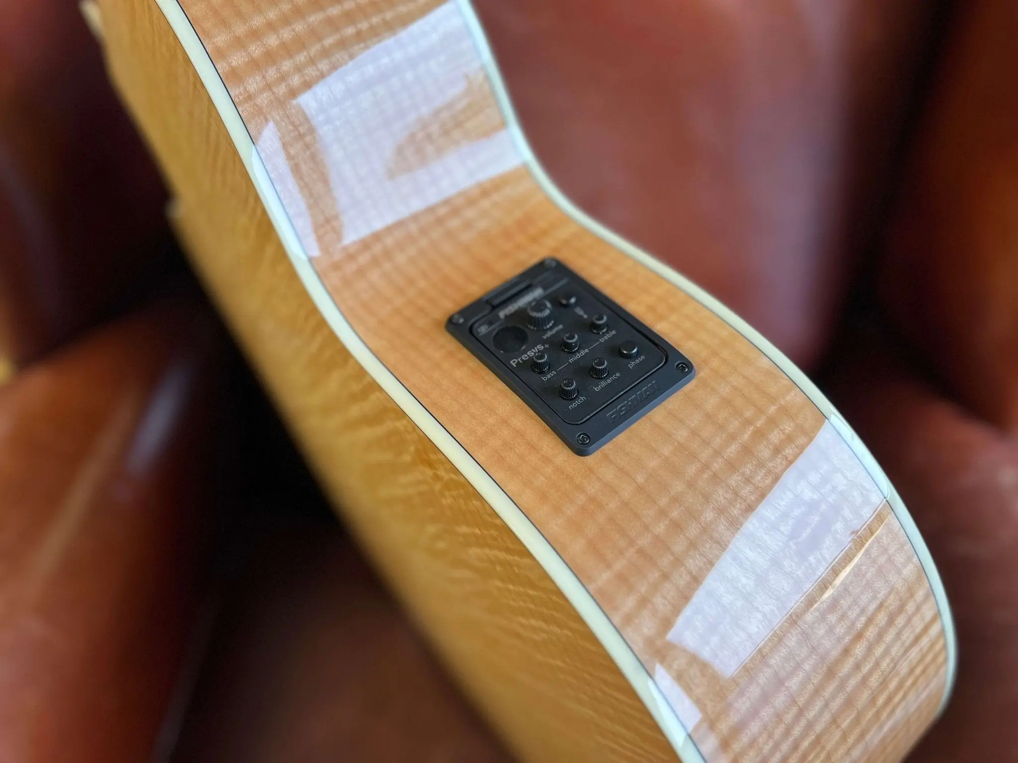 Washburn HJ40SCE Jumbo w' Flamed Maple Back & Sides.  £225 Custom Pro Setup & Support Package Included - Image 18