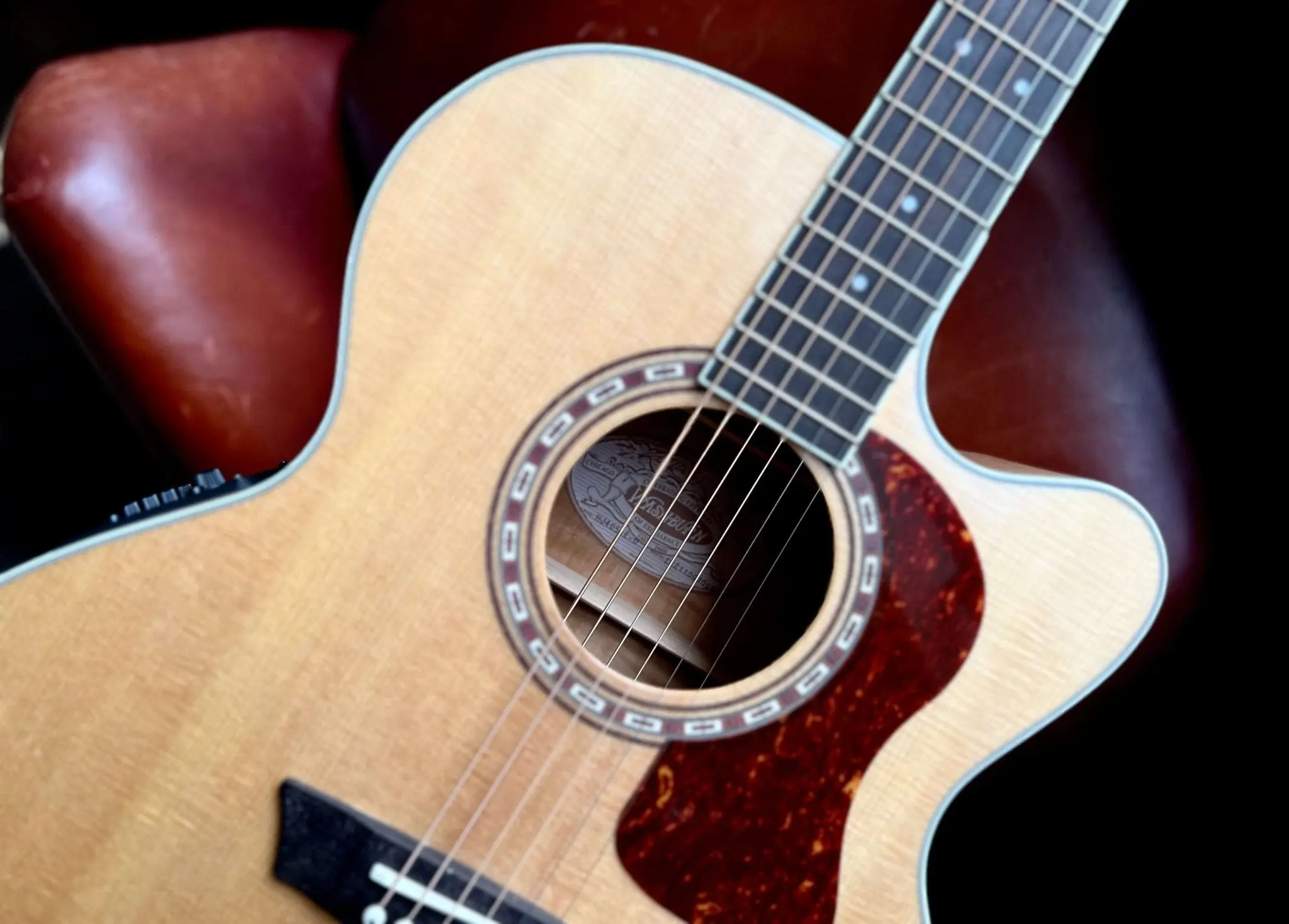 Washburn HJ40SCE Jumbo w' Flamed Maple Back & Sides.  £225 Custom Pro Setup & Support Package Included - Image 9