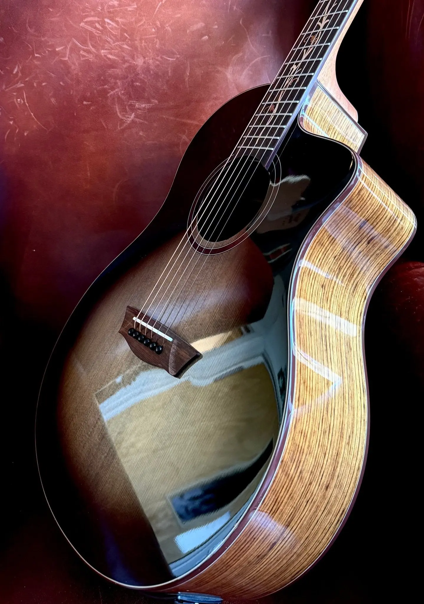 Washburn Bella Tono VITE-S9V - Gloss Charcoal Burst Electro Acoustic Guitar w' £225 Custom Pro Setup & Support Package - Image 3