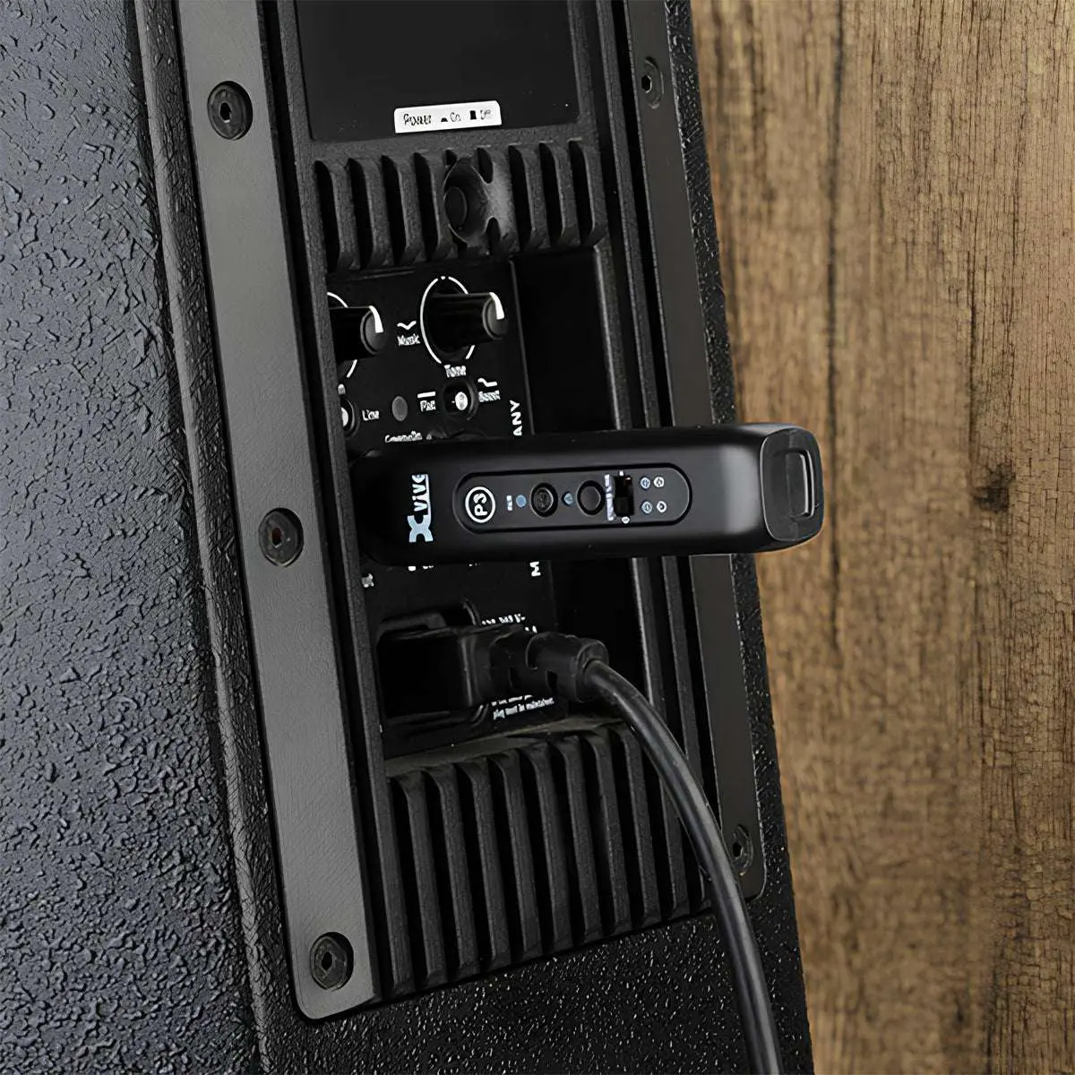 Xvive Bluetooth Audio Receiver - Image 7