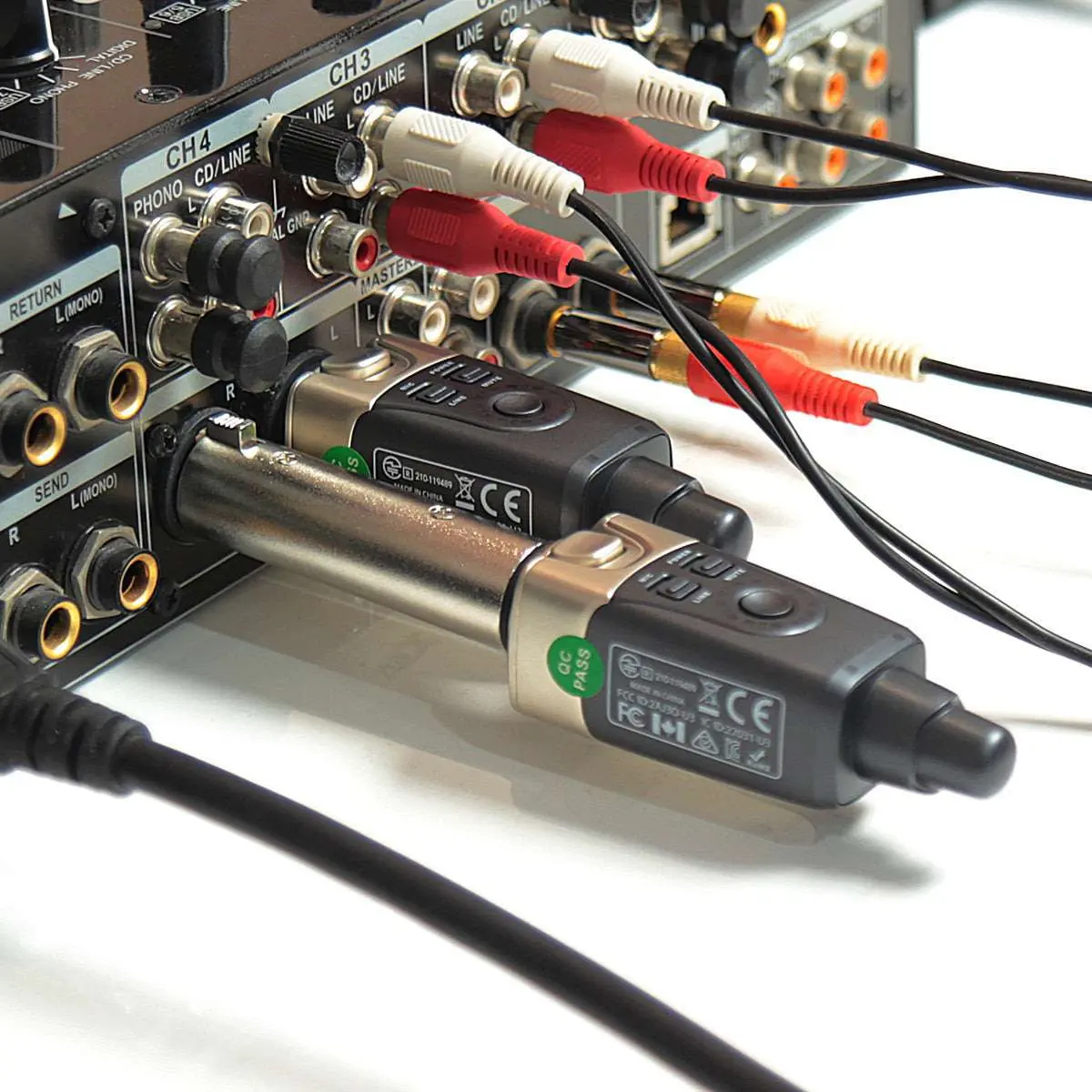 Xvive Dual U3 Wireless System for Audio - Image 15