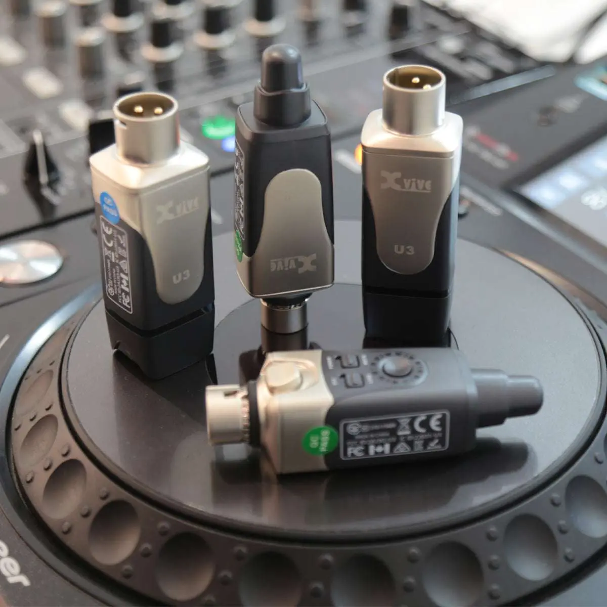 Xvive Dual U3 Wireless System for Audio - Image 7