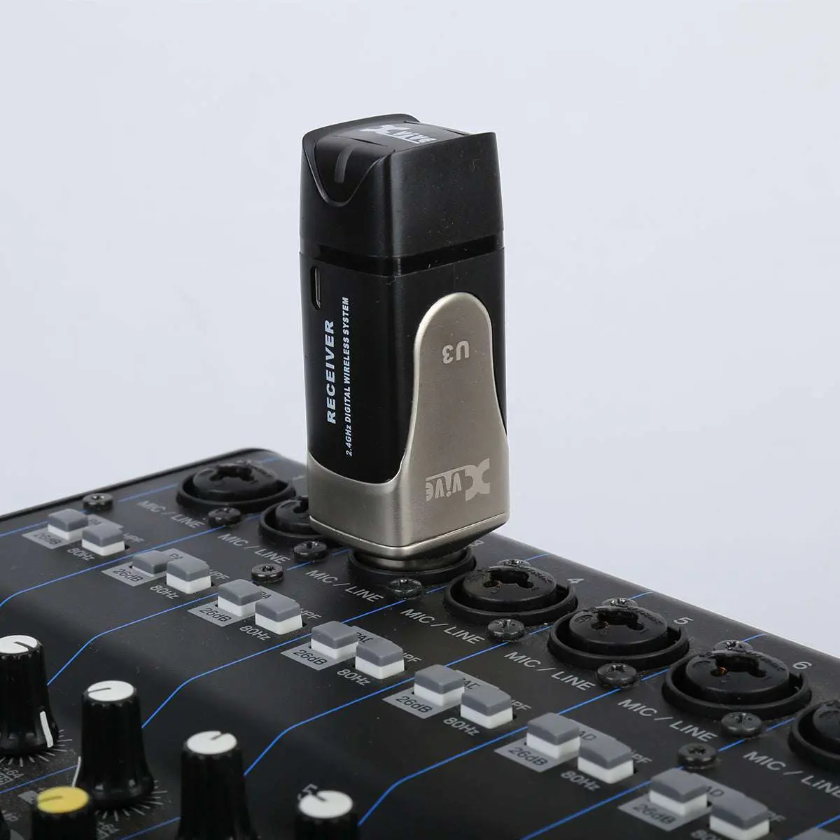 Xvive Microphone Wireless System ~ Receiver - Image 8
